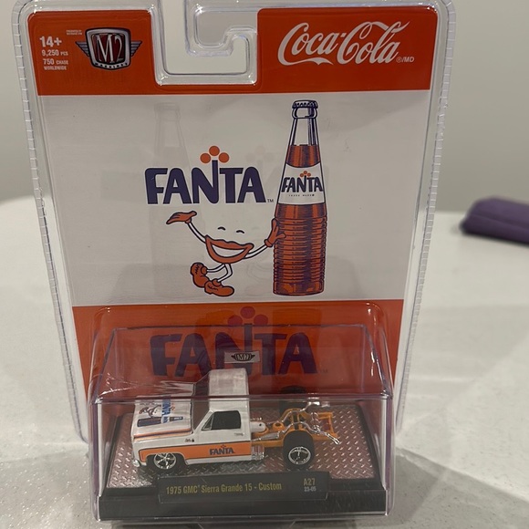 New M2 Machines Fanta 1975 GMC Sierra Grande 15 - Custom CHASE Model Truck - Picture 2 of 7